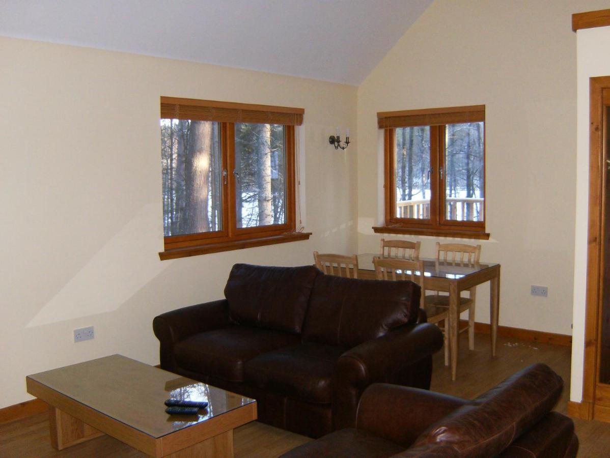 Cairngorm Lodges Aboyne Extérieur photo