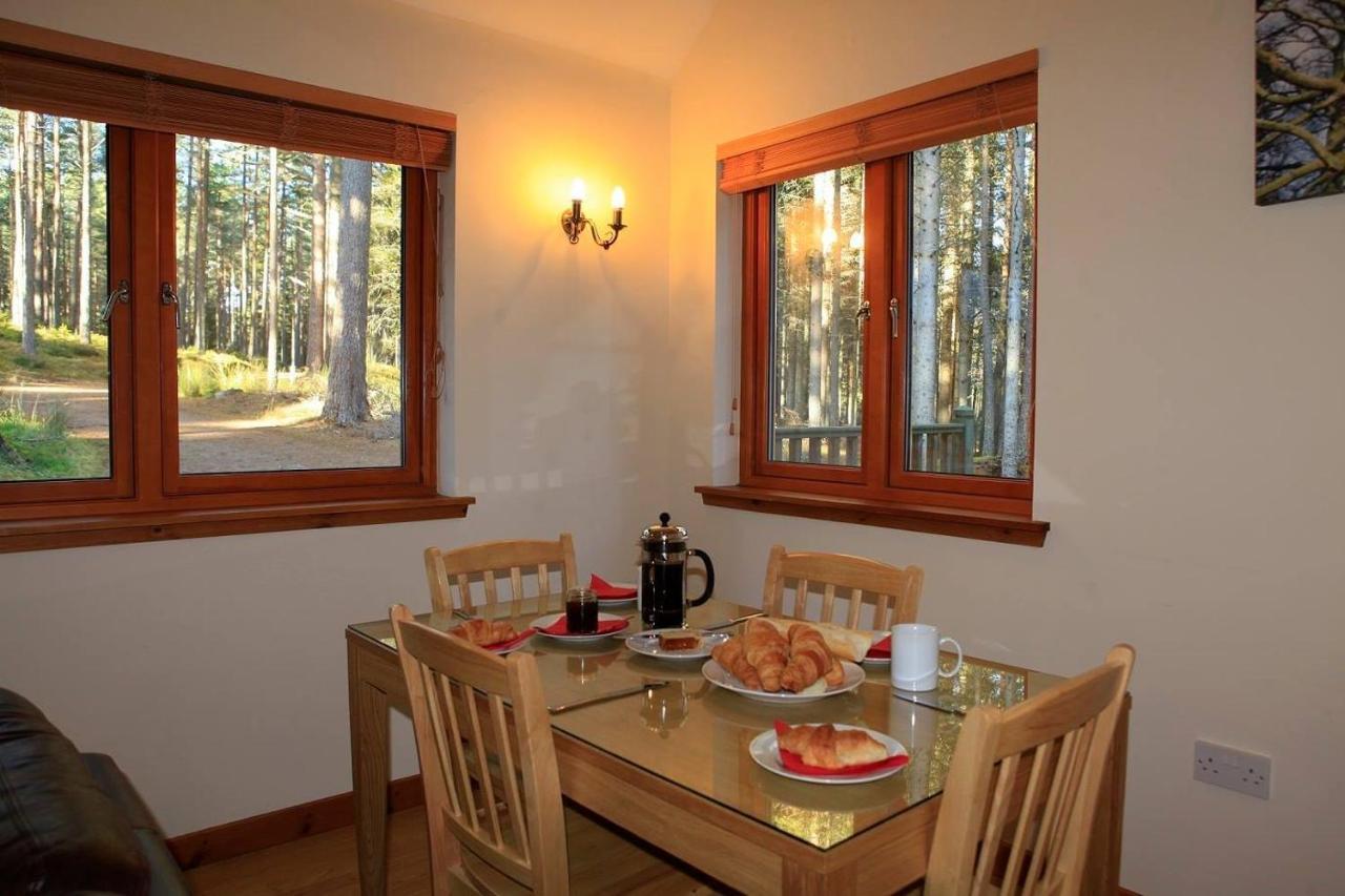 Cairngorm Lodges Aboyne Extérieur photo