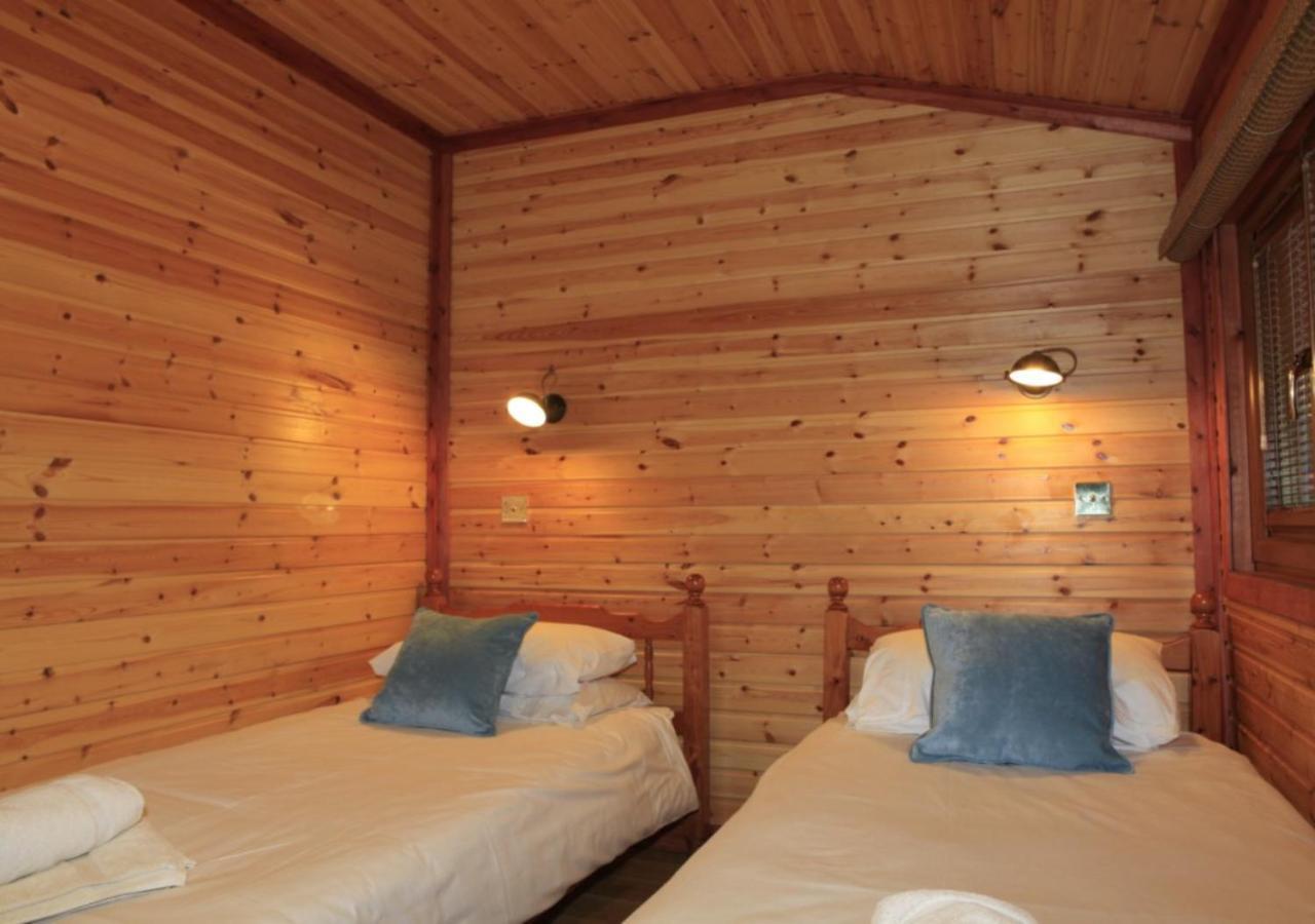 Cairngorm Lodges Aboyne Extérieur photo